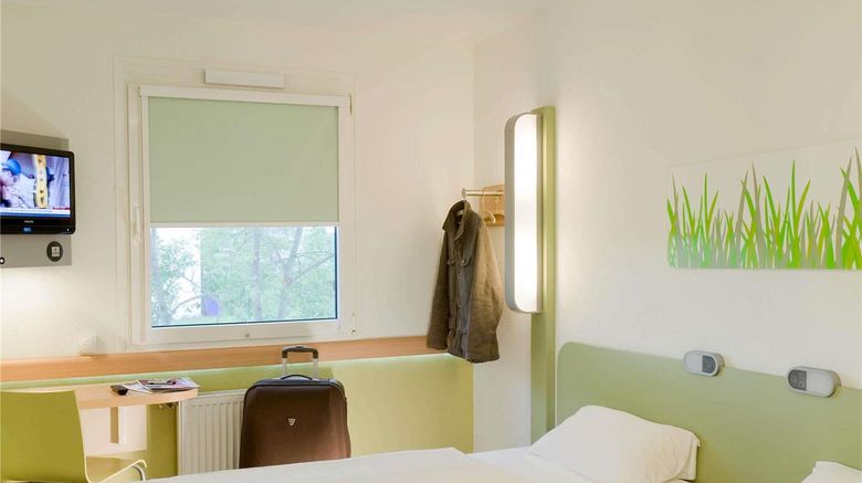 <b>Ibis Budget Noyon Room</b>. Images powered by <a href="https://iceportal.shijigroup.com/" title="IcePortal" target="_blank">IcePortal</a>.
