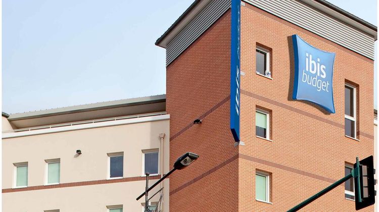 Ibis Budget Mantes La Jolie Exterior