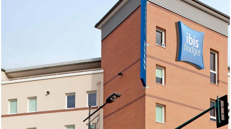 Ibis Budget Mantes La Jolie Exterior. Images powered by <a href="https://iceportal.shijigroup.com" target="_blank" rel="noopener">Ice Portal</a>.