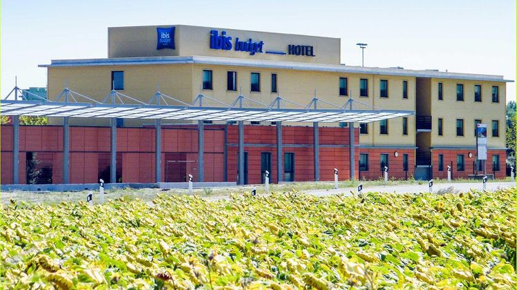 Ibis Budget Castelnaudary Exterior
