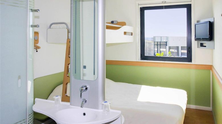 <b>Ibis Budget Castelnaudary Room</b>. Images powered by <a href="https://iceportal.shijigroup.com/" title="IcePortal" target="_blank">IcePortal</a>.