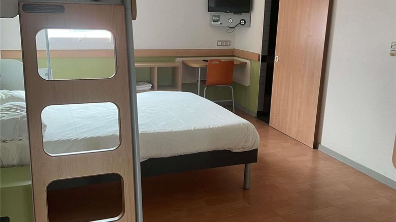 <b>Ibis Budget Roanne Room</b>. Images powered by <a href="https://iceportal.shijigroup.com/" title="IcePortal" target="_blank">IcePortal</a>.