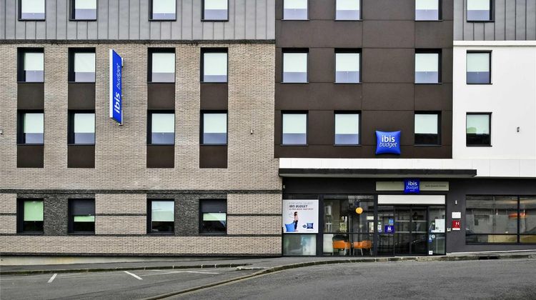 Ibis Budget Saint Quentin Exterior