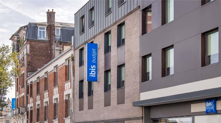 Ibis Budget Saint Quentin Exterior