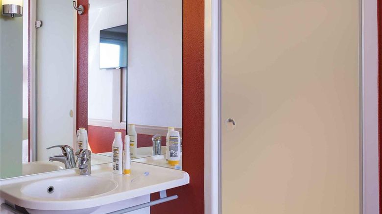 <b>Ibis Budget Lyon Part Dieu Room</b>. Images powered by <a href="https://iceportal.shijigroup.com/" title="IcePortal" target="_blank">IcePortal</a>.