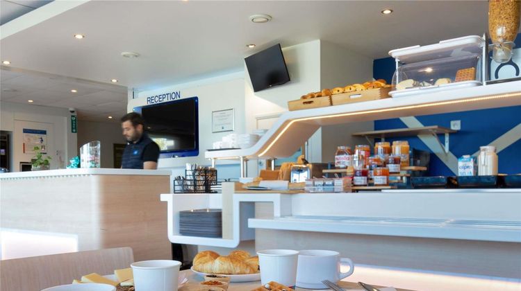 Ibis Budget St-Maximin-la-Ste-Baume Exterior