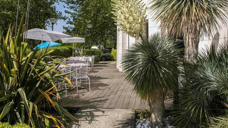 Ibis Budget Bordeaux Aeroport Exterior