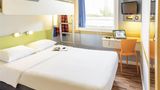 Ibis Budget Piracicaba Room