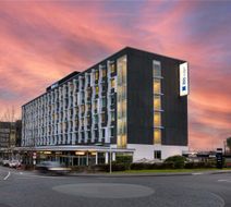Ibis Budget Auckland Airport Exterior
