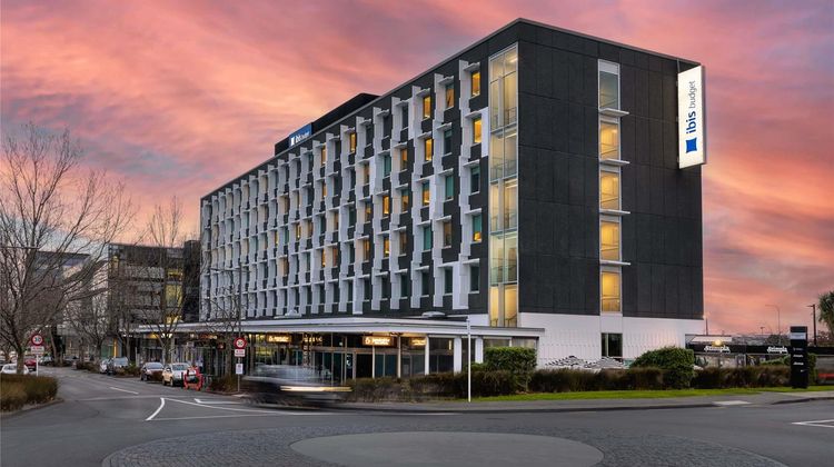 Ibis Budget Auckland Airport Exterior