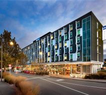 Ibis Budget Auckland Airport Exterior