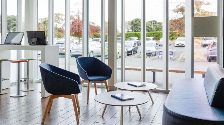 Ibis Budget Auckland Airport Exterior