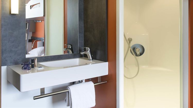 Ibis Budget Lyon Saint Exupery Room