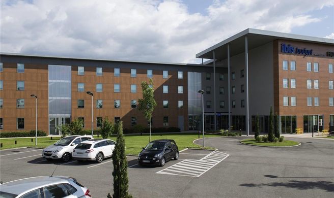 Ibis Budget Lyon Saint Exupery Exterior