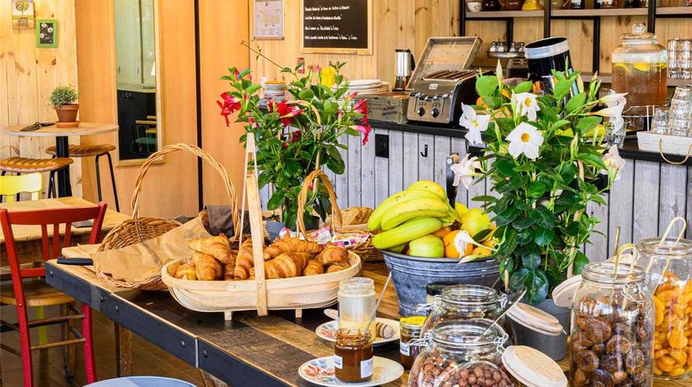 <b>Greet Hotel Evreux Centre Other</b>. Images powered by <a href="https://iceportal.shijigroup.com/" title="IcePortal" target="_blank">IcePortal</a>.