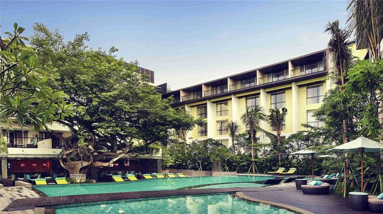 Mercure Bali Legian Pool