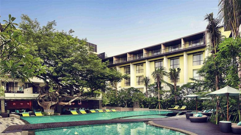 <b>Mercure Bali Legian Pool</b>. Images powered by <a href="https://iceportal.shijigroup.com/" title="IcePortal" target="_blank">IcePortal</a>.