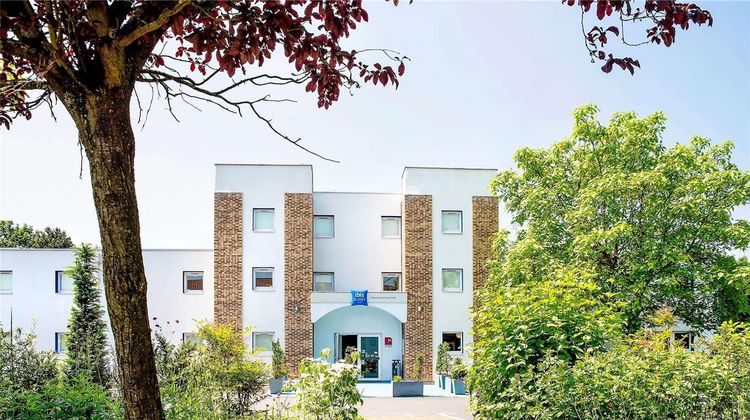 Ibis Styles Valenciennes Petite Foret Exterior
