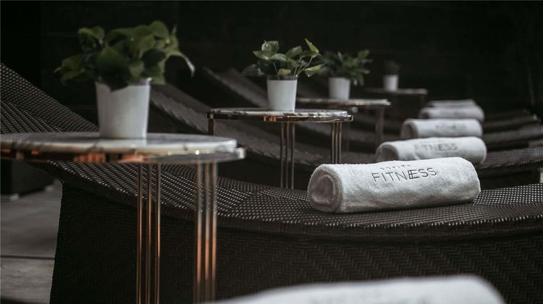 <b>Sofitel Guiyang Hunter Pool</b>. Images powered by <a href="https://iceportal.shijigroup.com/" title="IcePortal" target="_blank">IcePortal</a>.