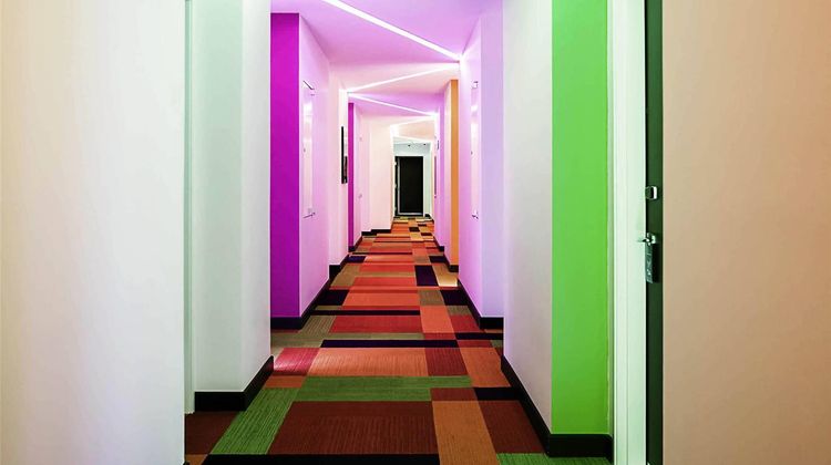 Ibis Styles Mexico Reforma Exterior