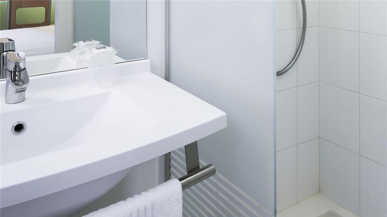 <b>Ibis Budget Valence Sud Room</b>. Images powered by <a href="https://iceportal.shijigroup.com/" title="IcePortal" target="_blank">IcePortal</a>.