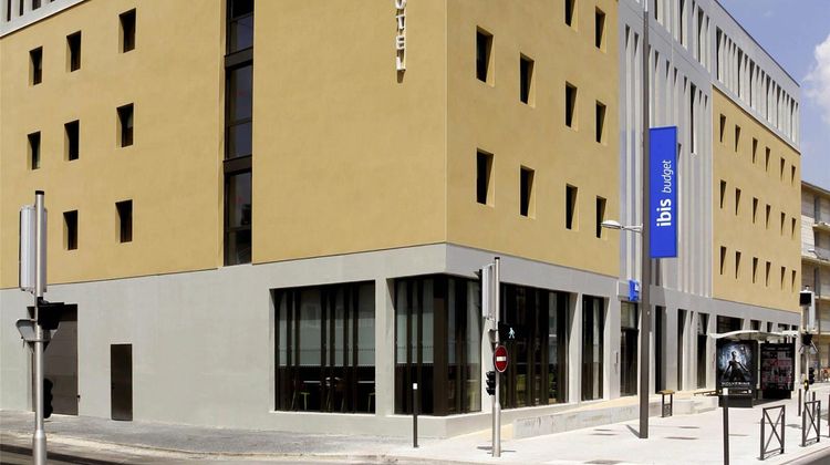 Ibis Budget Gare De Poitiers Exterior