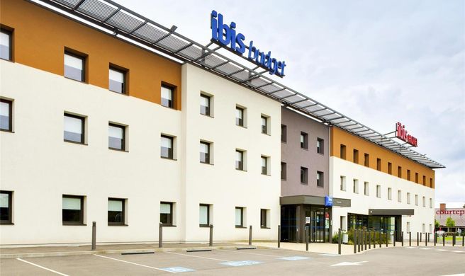 Ibis Budget Montceau Les Mines Exterior