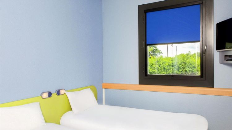 Ibis Budget Montceau Les Mines Room