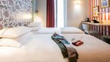 <b>Mercure Notre Dame St Germain des Pres Room</b>. Images powered by <a href="https://iceportal.shijigroup.com/" title="IcePortal" target="_blank">IcePortal</a>.