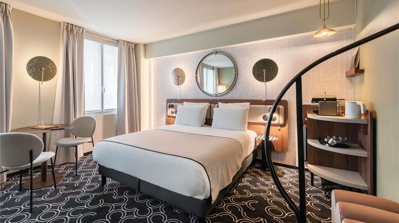 <b>Mercure Paris Opera Grands Boulevard Htl Room</b>. Images powered by <a href="https://iceportal.shijigroup.com/" title="IcePortal" target="_blank">IcePortal</a>.