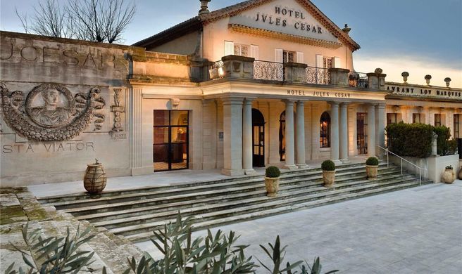 Hotel Jules Cesar Exterior