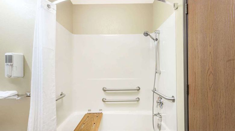 <b>Super 8 Eddyville Room</b>. Images powered by <a href="https://iceportal.shijigroup.com/" title="IcePortal" target="_blank">IcePortal</a>.