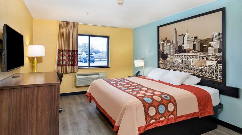 <b>Super 8 Eddyville Room</b>. Images powered by <a href="https://iceportal.shijigroup.com/" title="IcePortal" target="_blank">IcePortal</a>.