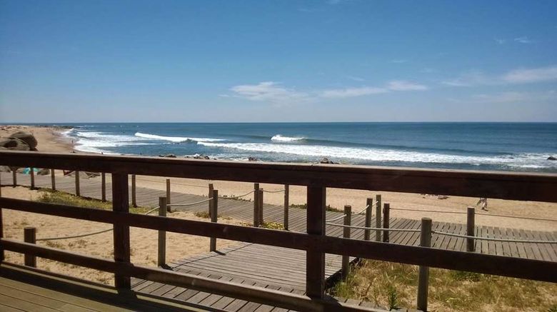 <b>Golden Tulip Porto Gaia Beach</b>. Images powered by <a href="https://iceportal.shijigroup.com/" title="IcePortal" target="_blank">IcePortal</a>.