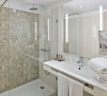 Golden Tulip Porto Gaia Room