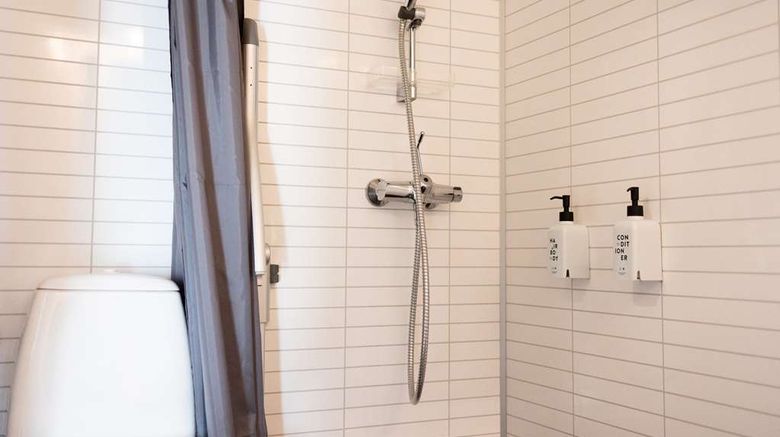 <b>Scandic Hotel Svolvaer Room</b>. Images powered by <a href="https://iceportal.shijigroup.com/" title="IcePortal" target="_blank">IcePortal</a>.