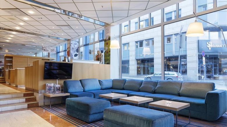 <b>Scandic Byparken Lobby</b>. Images powered by <a href="https://iceportal.shijigroup.com/" title="IcePortal" target="_blank">IcePortal</a>.