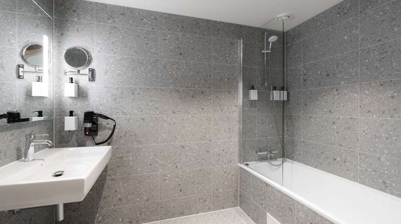 <b>Scandic Sunnfjord Hotel & Spa Suite</b>. Images powered by <a href="https://iceportal.shijigroup.com/" title="IcePortal" target="_blank">IcePortal</a>.
