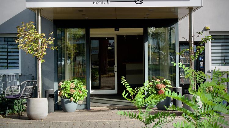 Tulip Inn Frankfurt Airport Exterior