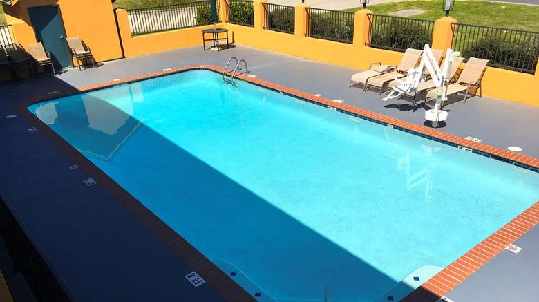 <b>Americas Best Value Inn, Denham Springs Pool</b>. Images powered by <a href="https://iceportal.shijigroup.com/" title="IcePortal" target="_blank">IcePortal</a>.