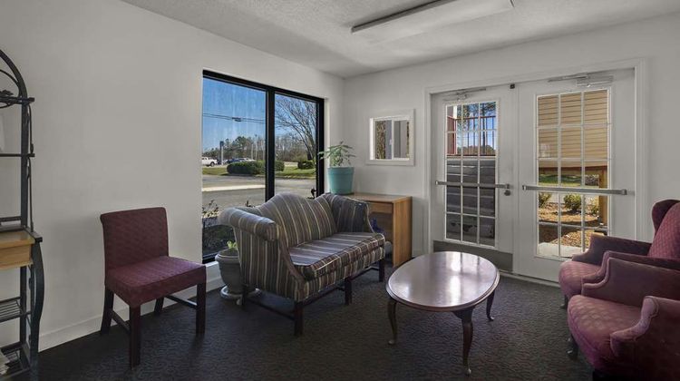 Americas Best Value Inn, Edenton Lobby