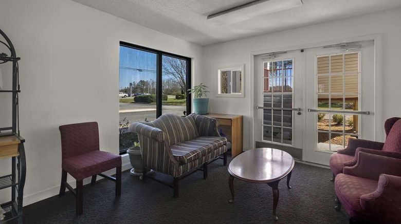 <b>Americas Best Value Inn, Edenton Lobby</b>. Images powered by <a href="https://iceportal.shijigroup.com/" title="IcePortal" target="_blank">IcePortal</a>.