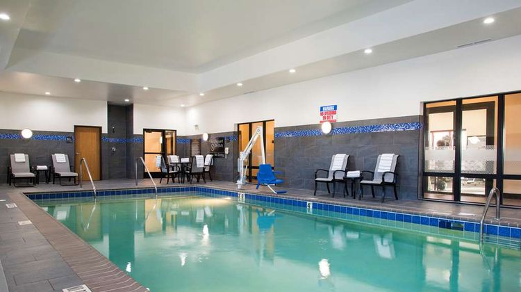 Hampton Inn Kalamazoo Pool