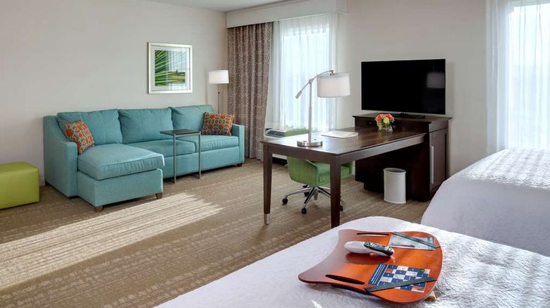 <b>Hampton Inn & Suites, Blythe Room</b>. Images powered by <a href="https://iceportal.shijigroup.com/" title="IcePortal" target="_blank">IcePortal</a>.