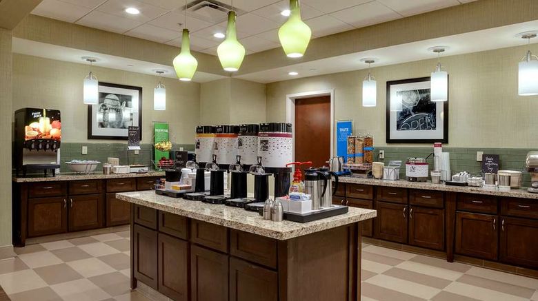 <b>Hampton Inn & Suites, Blythe Restaurant</b>. Images powered by <a href="https://iceportal.shijigroup.com/" title="IcePortal" target="_blank">IcePortal</a>.