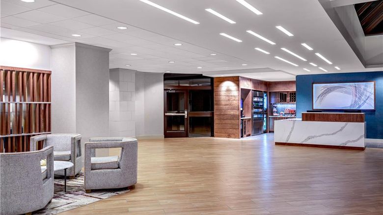 <b>Doubletree Hotel Boston/Westborough Lobby</b>. Images powered by <a href="https://iceportal.shijigroup.com/" title="IcePortal" target="_blank">IcePortal</a>.