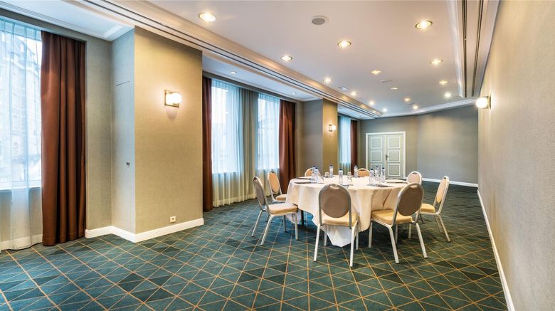 <b>Hilton Brussels Grand Place Meeting</b>. Images powered by <a href="https://iceportal.shijigroup.com/" title="IcePortal" target="_blank">IcePortal</a>.
