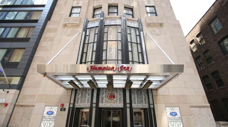 Hampton Inn Chicago Downtown/N Loop Exterior