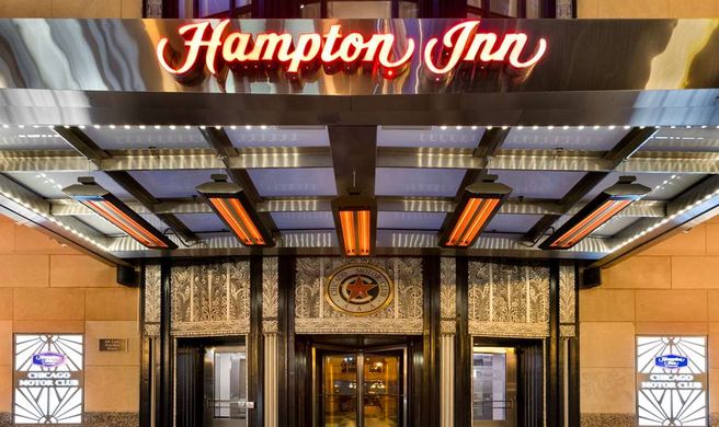 Hampton Inn Chicago Downtown/N Loop Exterior