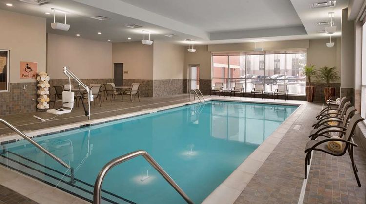 Embassy Suites Chicago/Naperville Pool